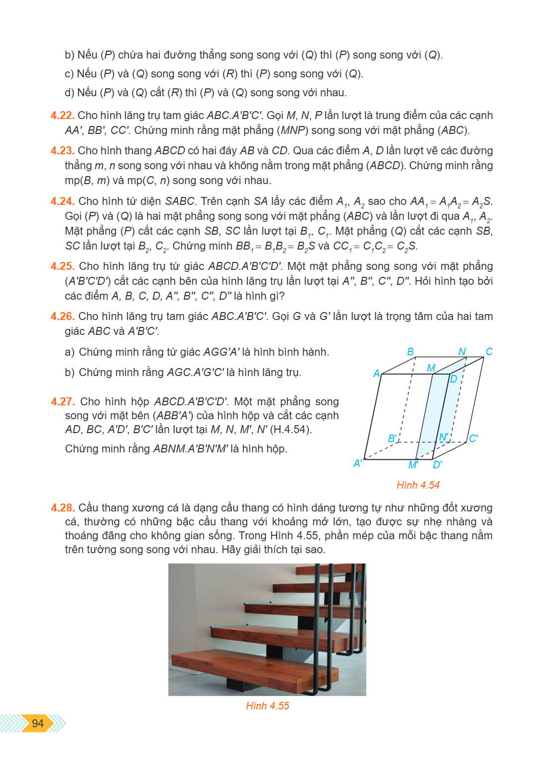 b) Nếu $(P)$ chứa hai đường thẳng song song với $(Q)$ thì $(P)$ song song với $(Q)$. c) Nếu $(P)$ và $(Q)$ song song với $(R)$ thì $(P)$ song song với $(Q)$. d)